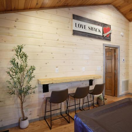 Love Shack 塞维尔维尔 外观 照片
